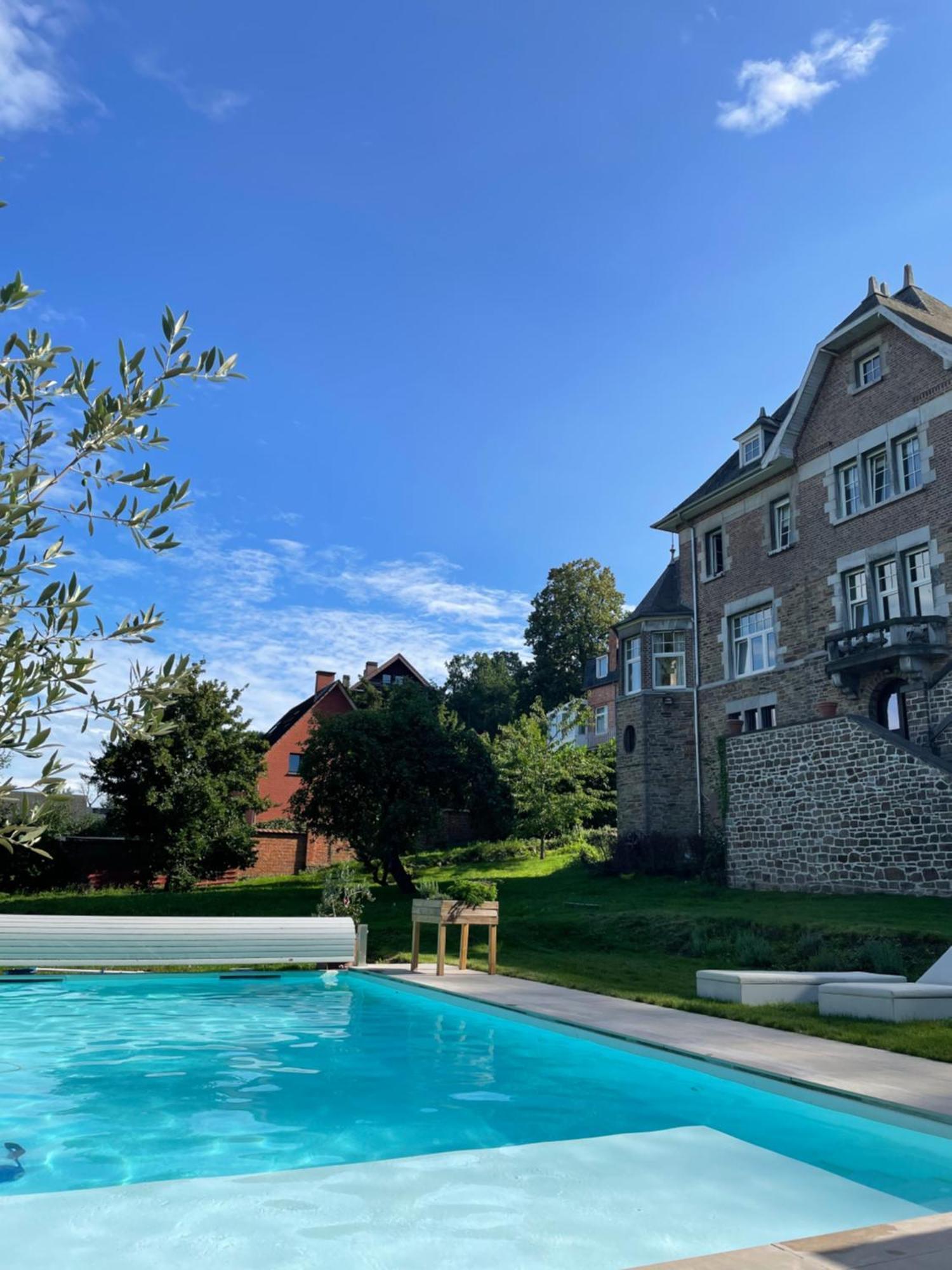 Le Castel Mosan Apartment นามูร์ ภายนอก รูปภาพ