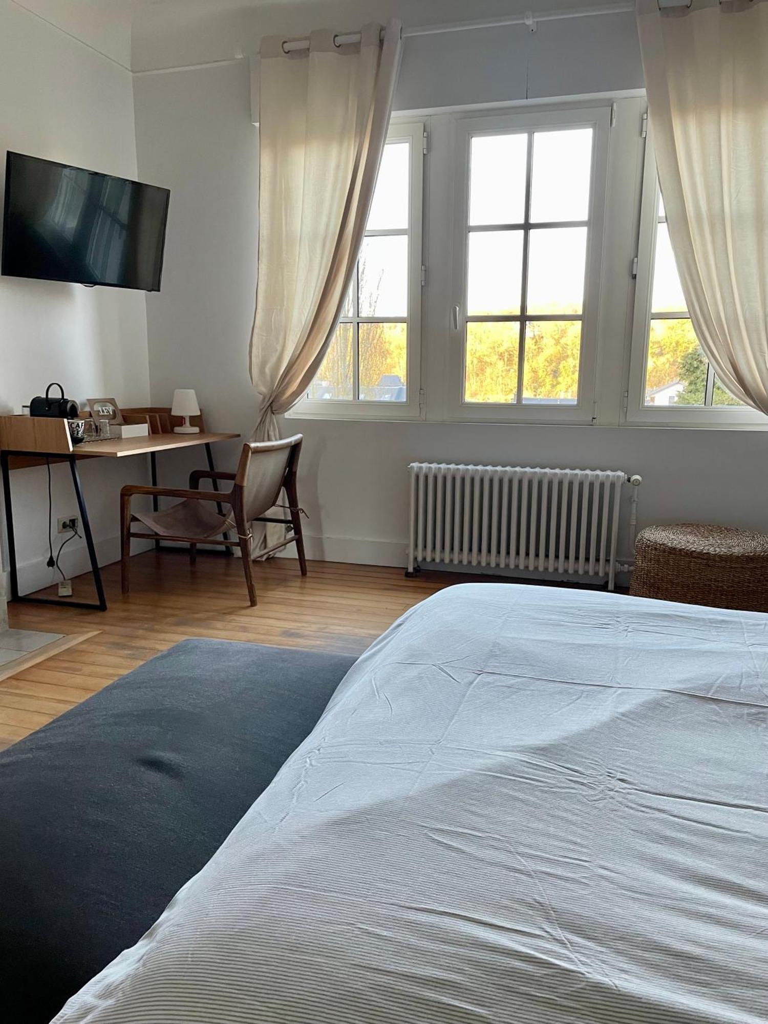 Le Castel Mosan Apartment นามูร์ ภายนอก รูปภาพ
