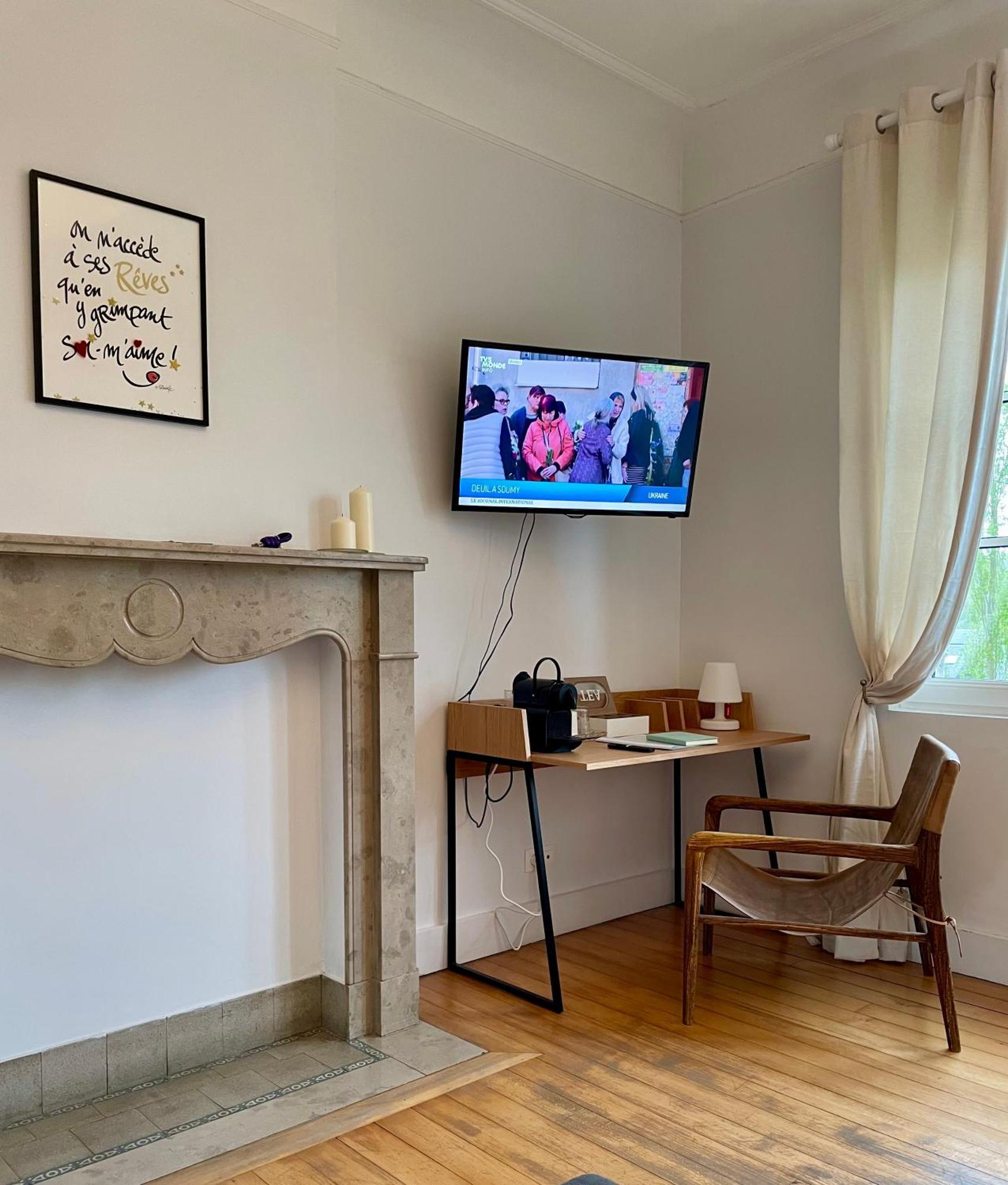 Le Castel Mosan Apartment นามูร์ ภายนอก รูปภาพ