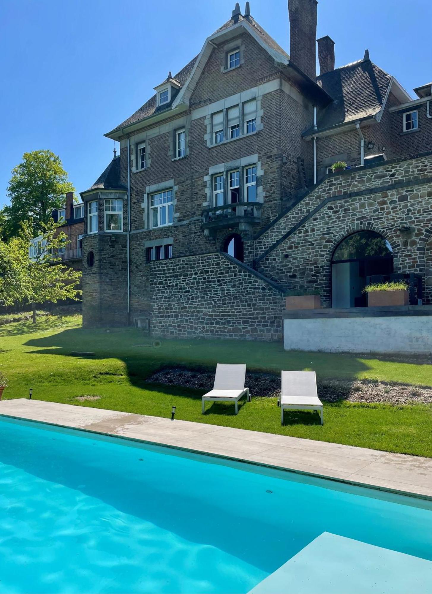 Le Castel Mosan Apartment นามูร์ ภายนอก รูปภาพ
